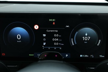 https://vehicle-cdn.autoleague.cloud/30350_620264096_22.jpg
