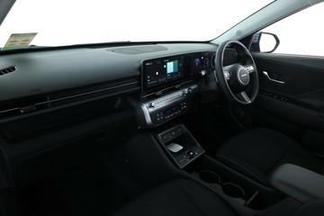 https://vehicle-cdn.autoleague.cloud/30350_620264096_34.jpg