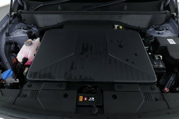 https://vehicle-cdn.autoleague.cloud/30350_620264096_7.jpg