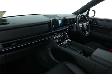 https://vehicle-cdn.autoleague.cloud/30350_620264206_35.jpg