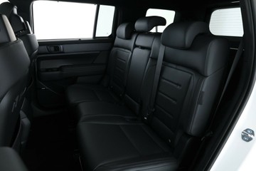 https://vehicle-cdn.autoleague.cloud/30350_620264206_36.jpg