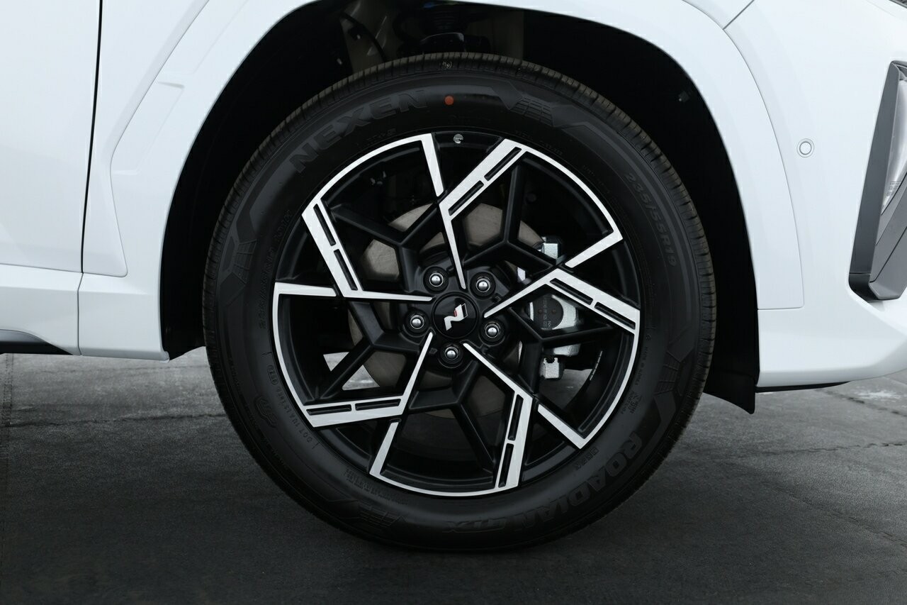 Hyundai Tucson image 3