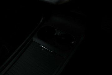 https://vehicle-cdn.autoleague.cloud/30351_1022717_20.jpg