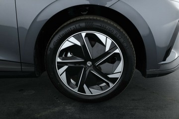 https://vehicle-cdn.autoleague.cloud/30351_1022717_23.jpg