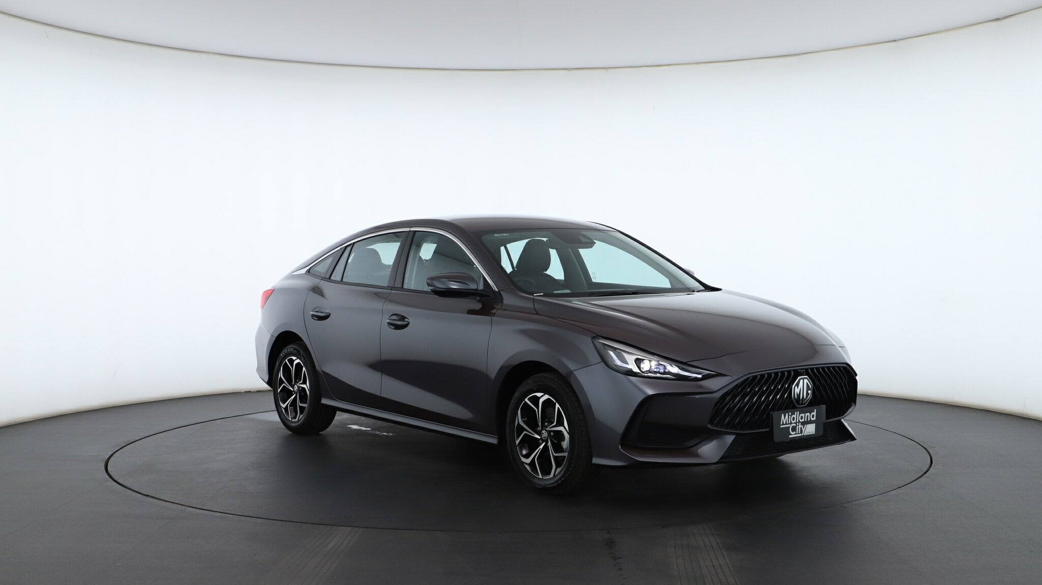 MG Mg5 image 1
