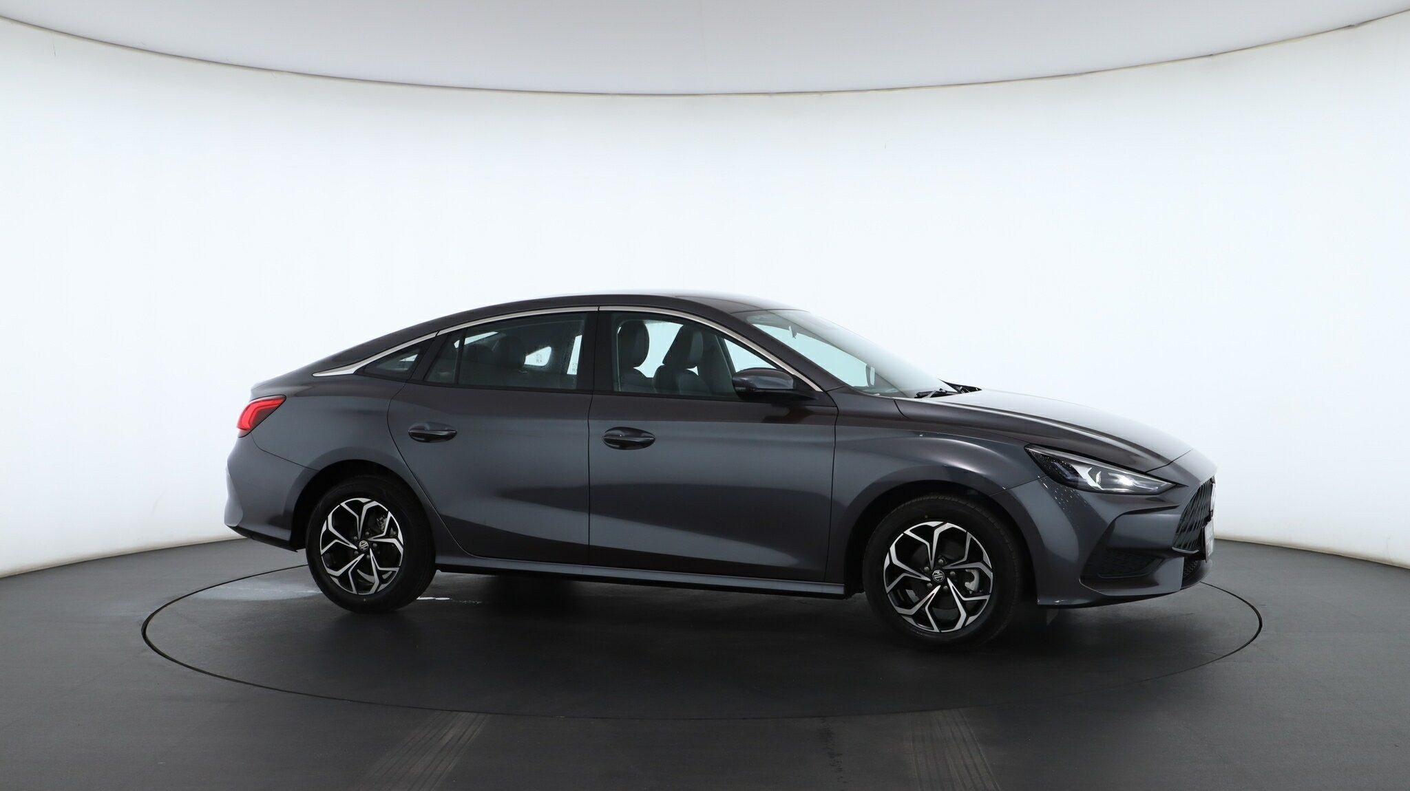 MG Mg5 image 4