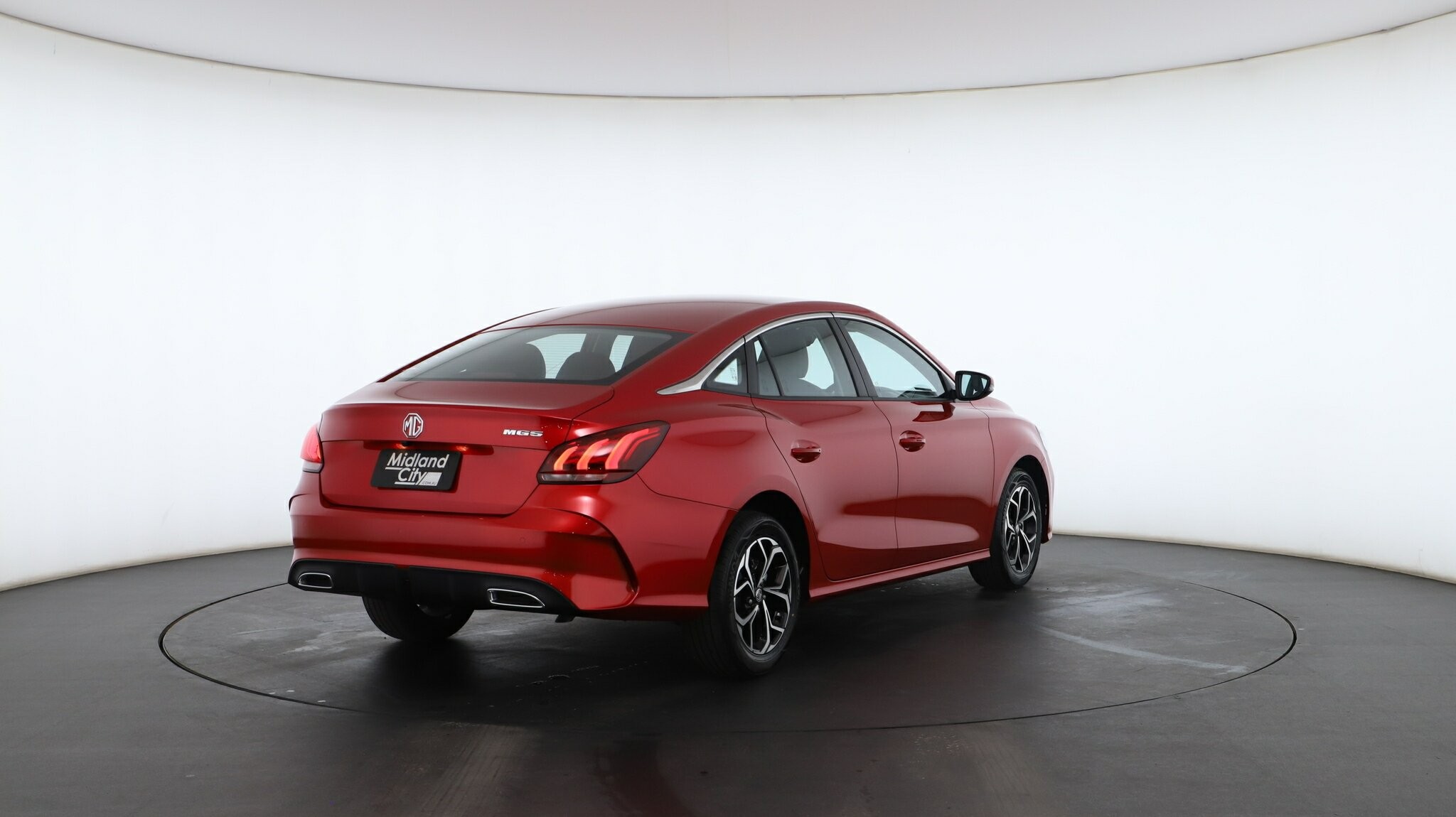 MG Mg5 image 2