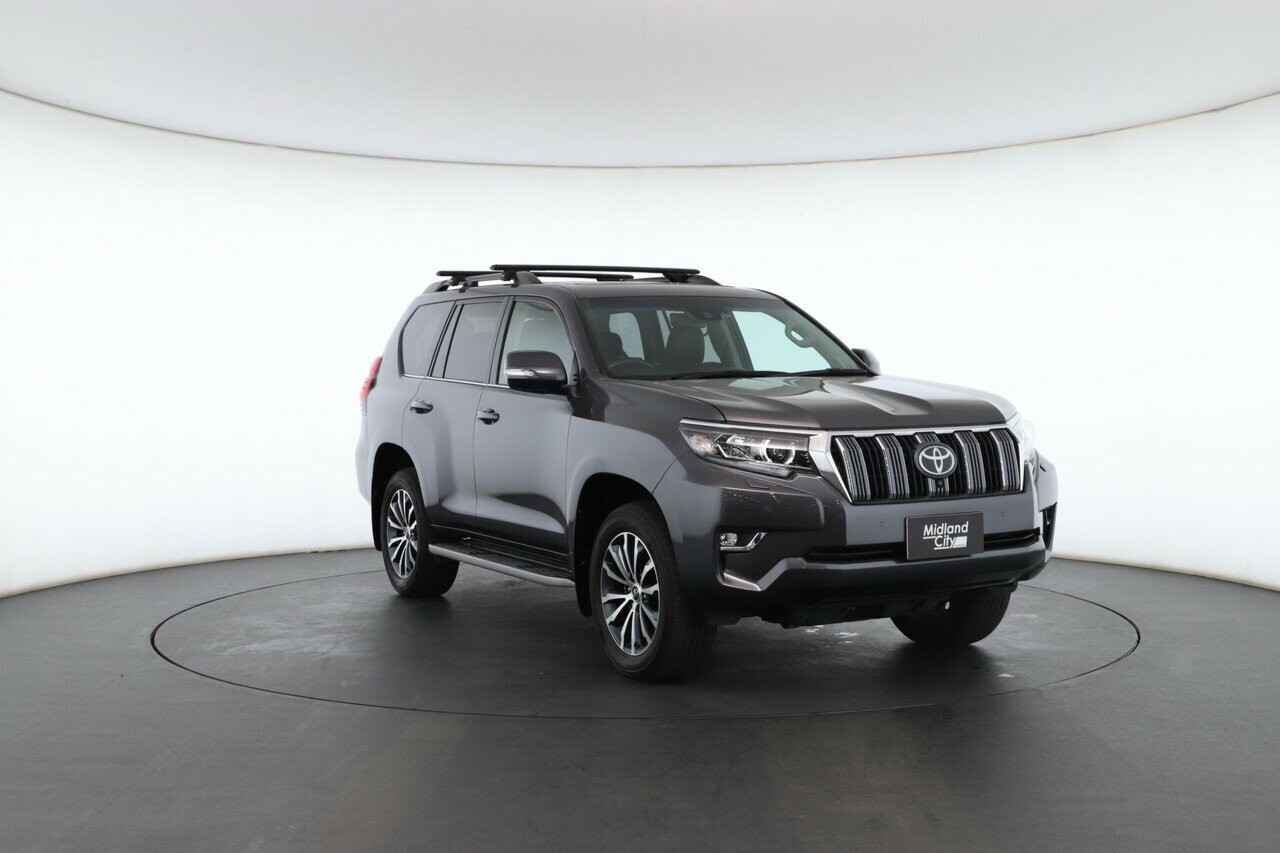 Toyota Landcruiser Prado image 4