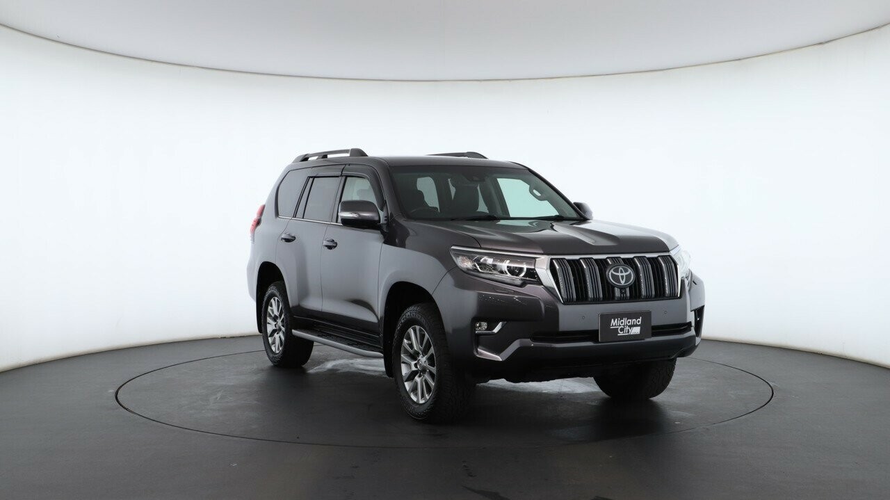 Toyota Landcruiser Prado image 3