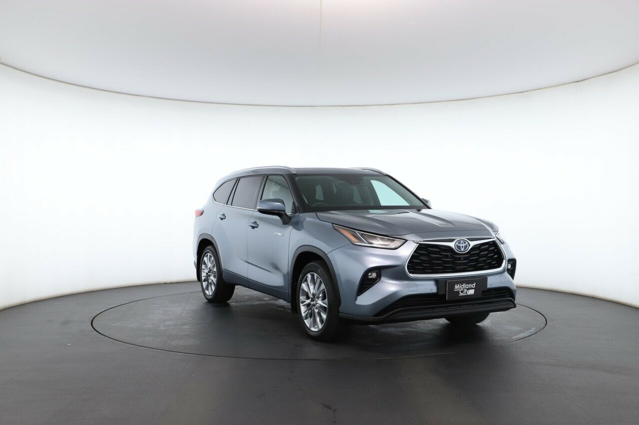 Toyota Kluger image 4