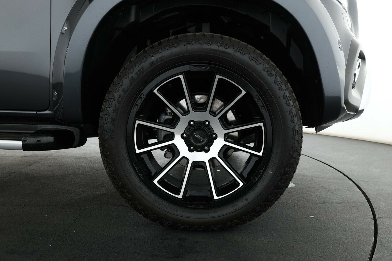 Mercedes Benz X-class image 3