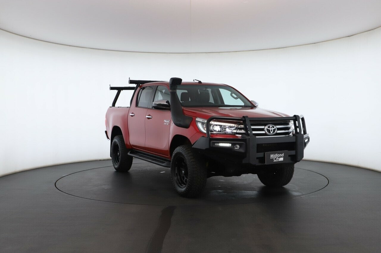 Toyota Hilux image 4