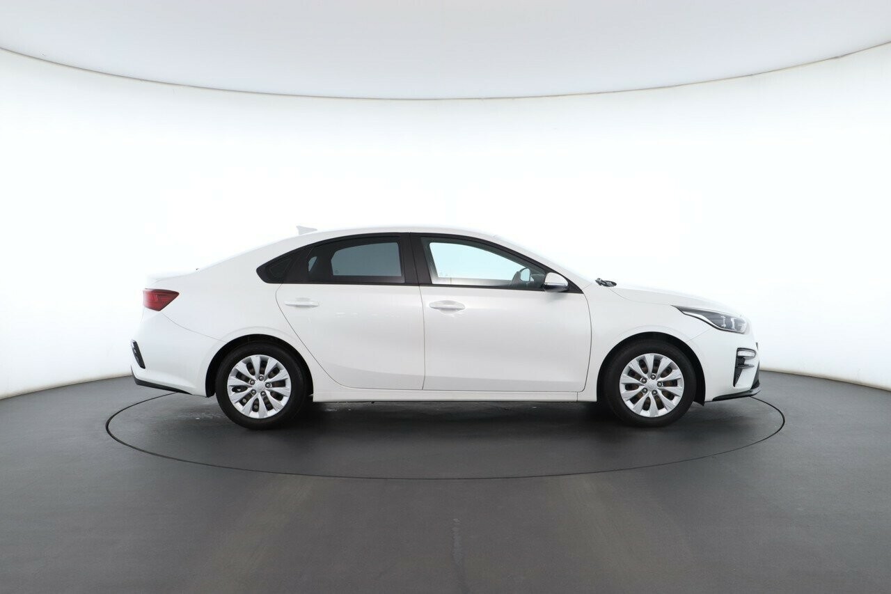 Kia Cerato image 2