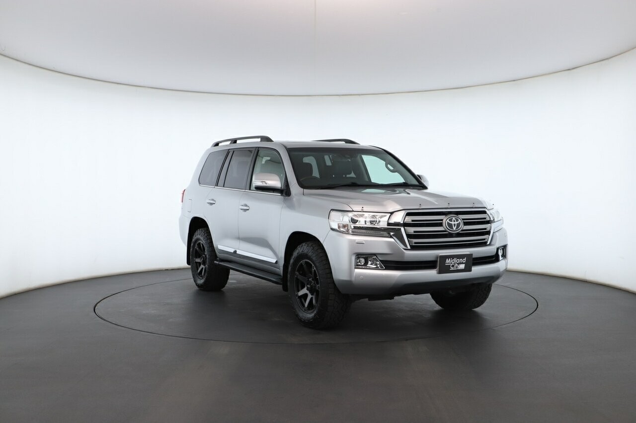 Toyota Landcruiser image 4