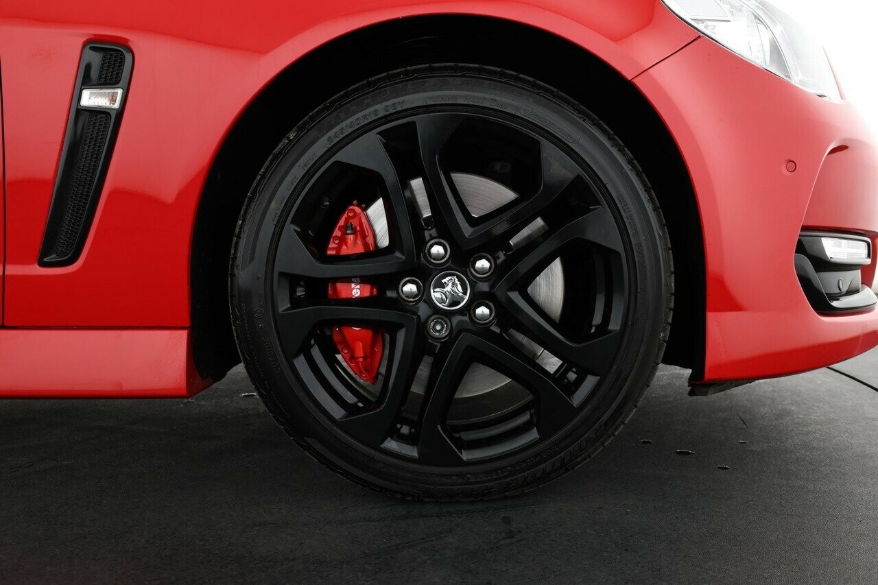 Holden Commodore image 3