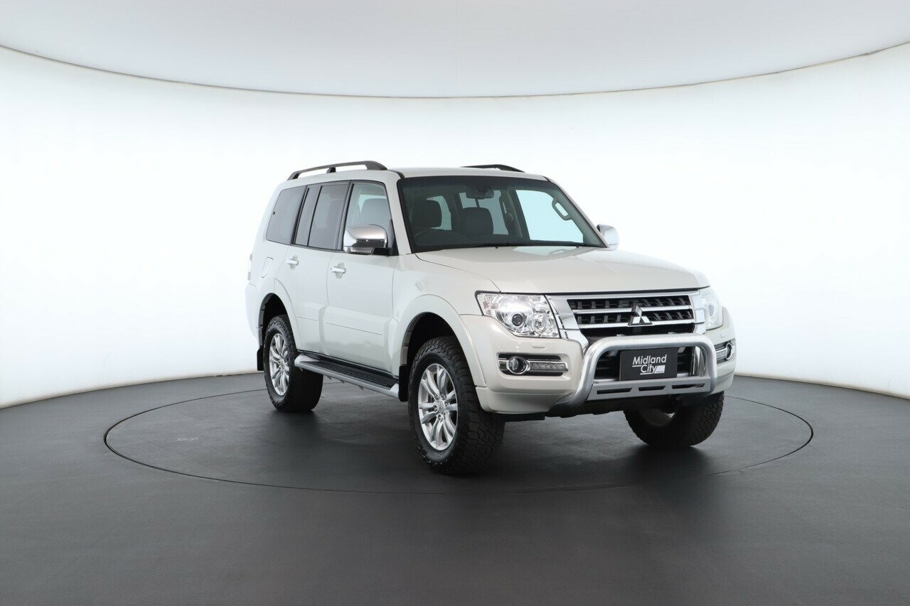 Mitsubishi Pajero image 3