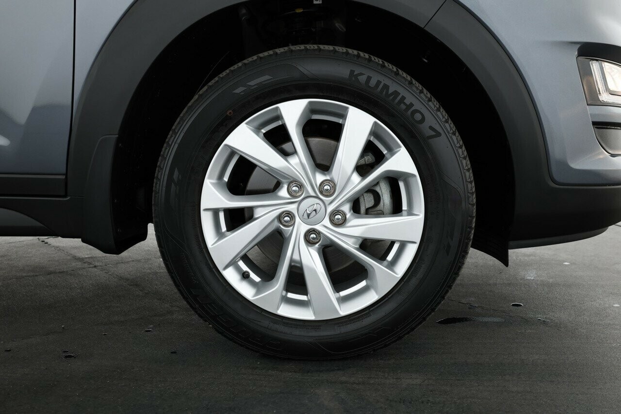 Hyundai Tucson image 3