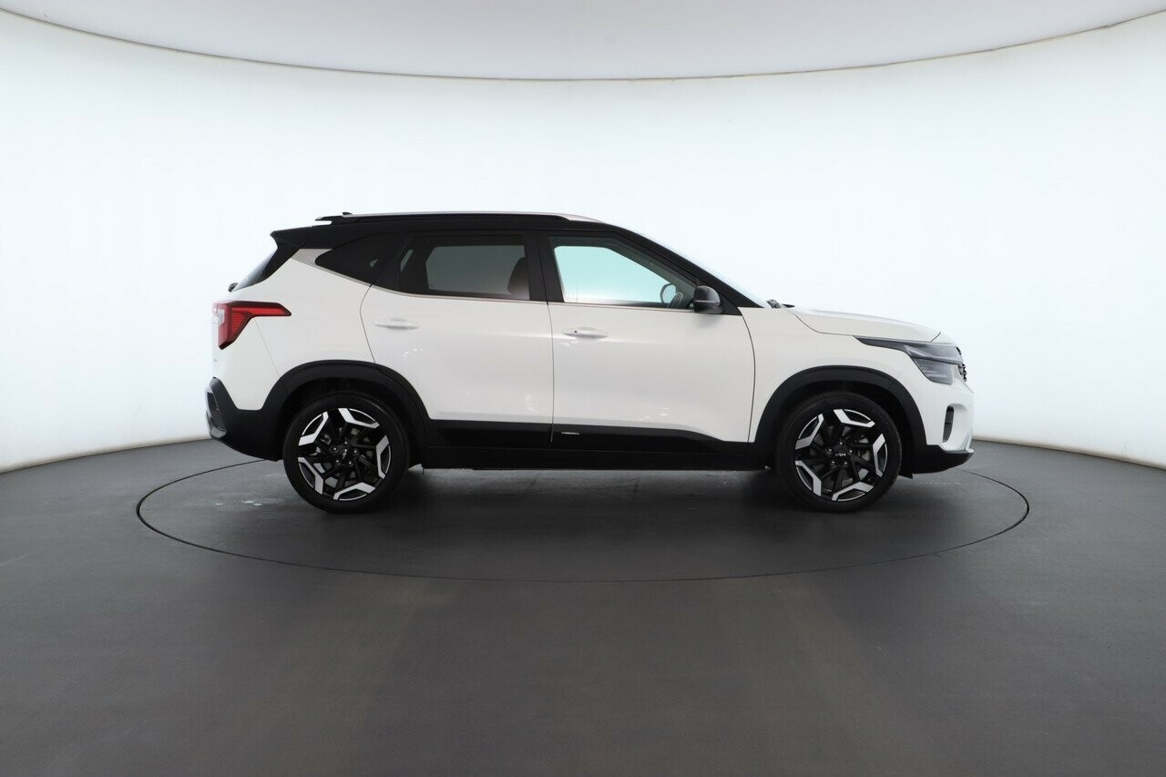 Kia Seltos image 2