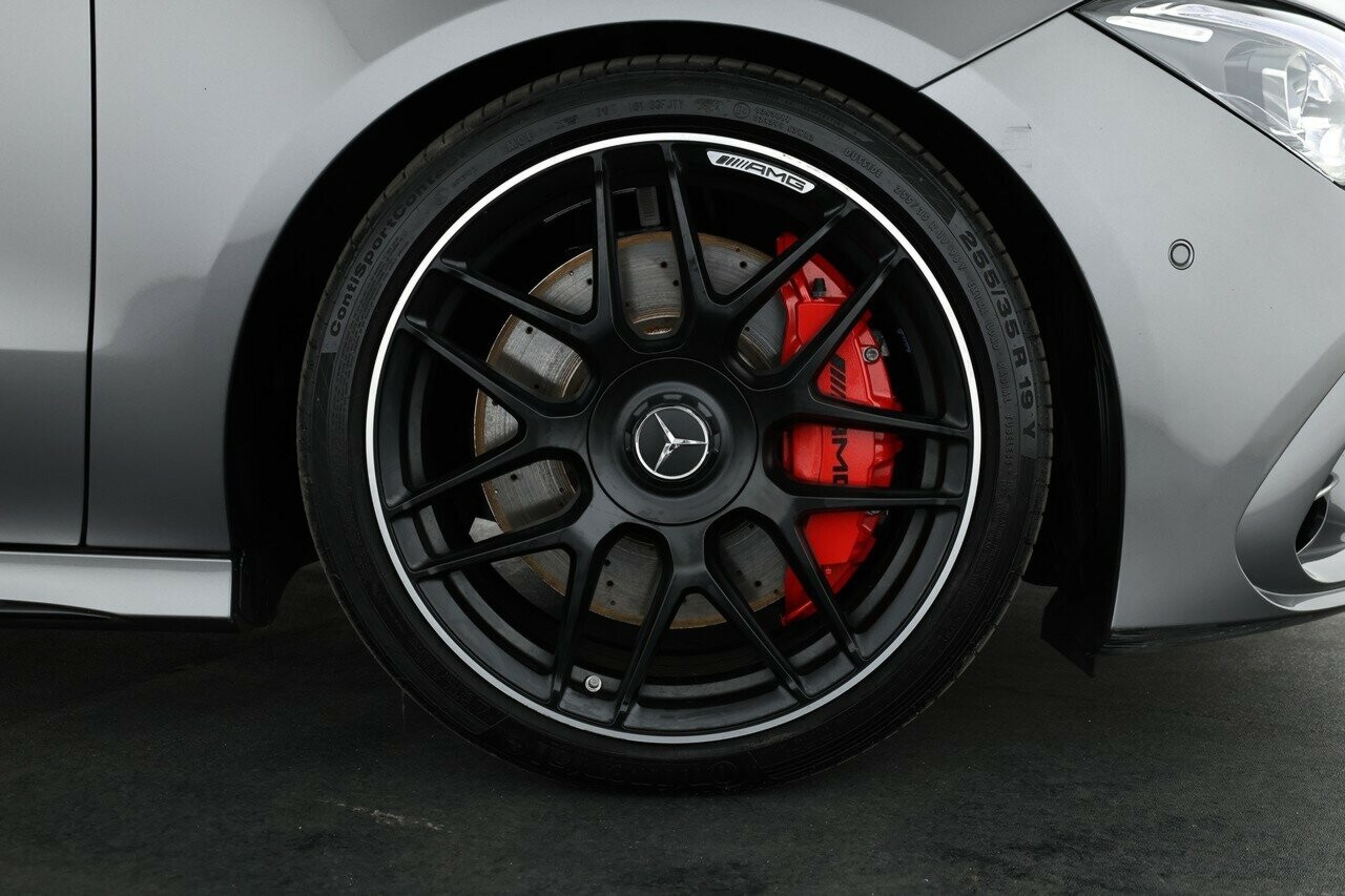 Mercedes Benz Cla-class image 3