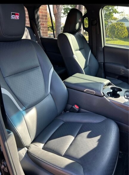 Toyota Landcruiser image 3