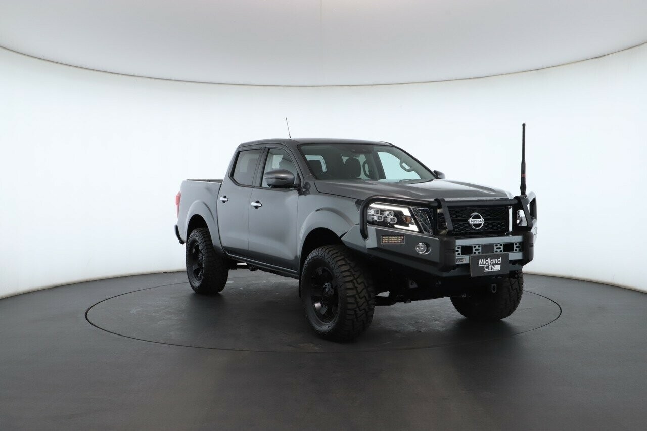 Nissan Navara image 4