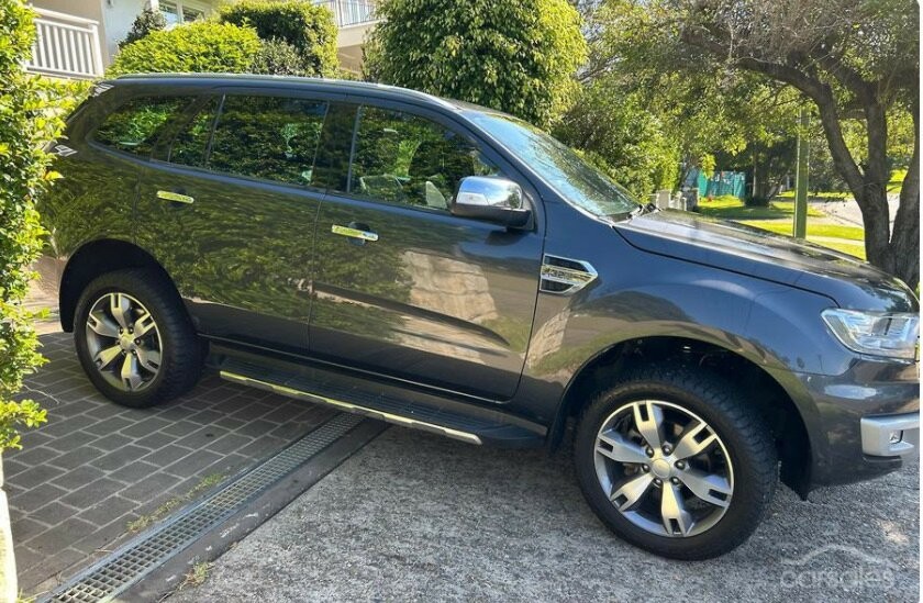 Ford Everest image 1