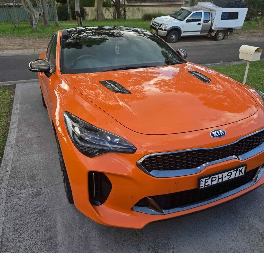 Kia Stinger image 1