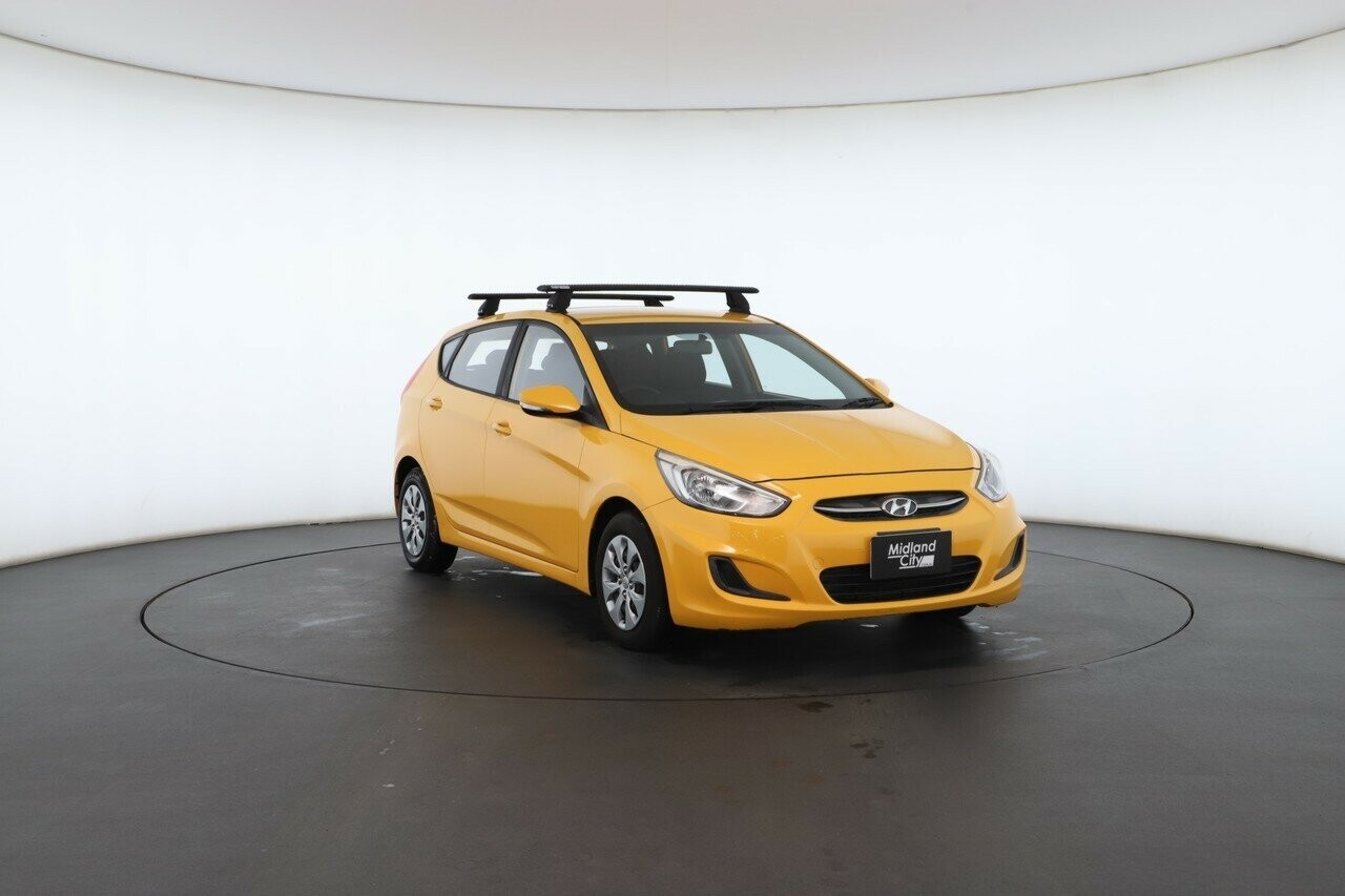 Hyundai Accent image 4