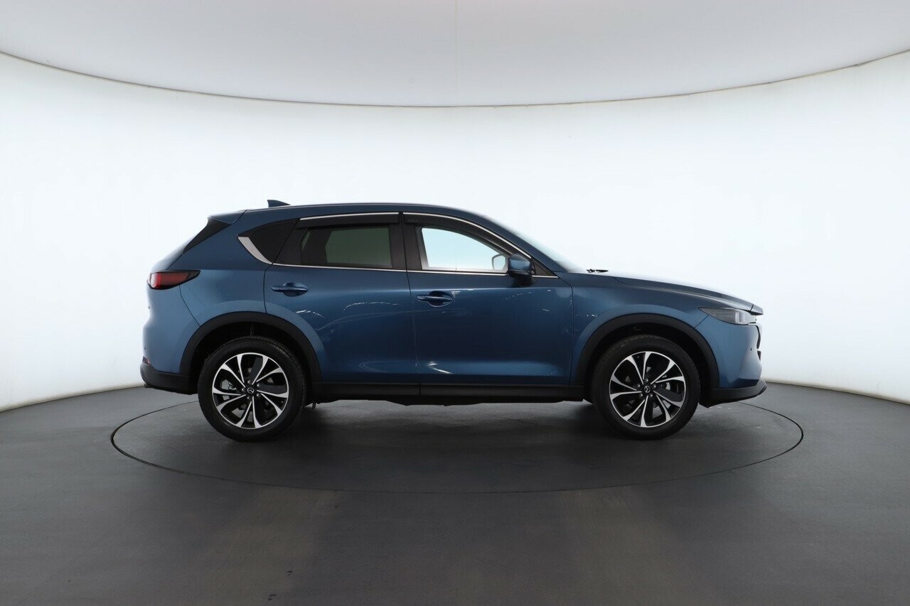 Mazda Cx-5 image 2