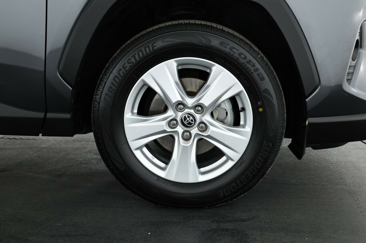 Toyota Rav4 image 3