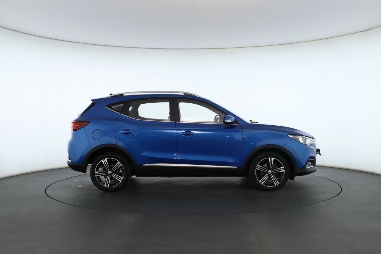 MG Zs image 2
