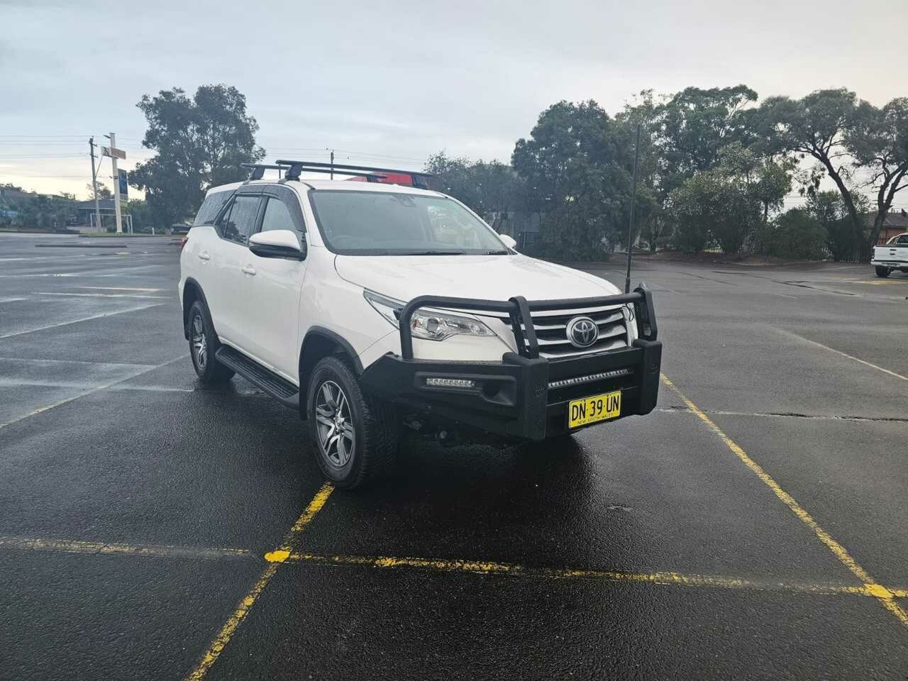Toyota Fortuner image 1