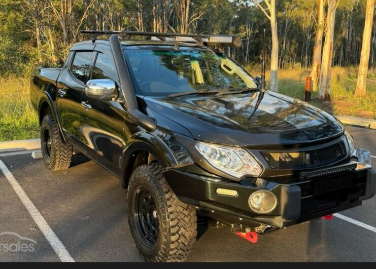 Mitsubishi Triton image 1
