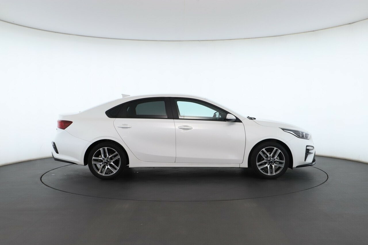 Kia Cerato image 2