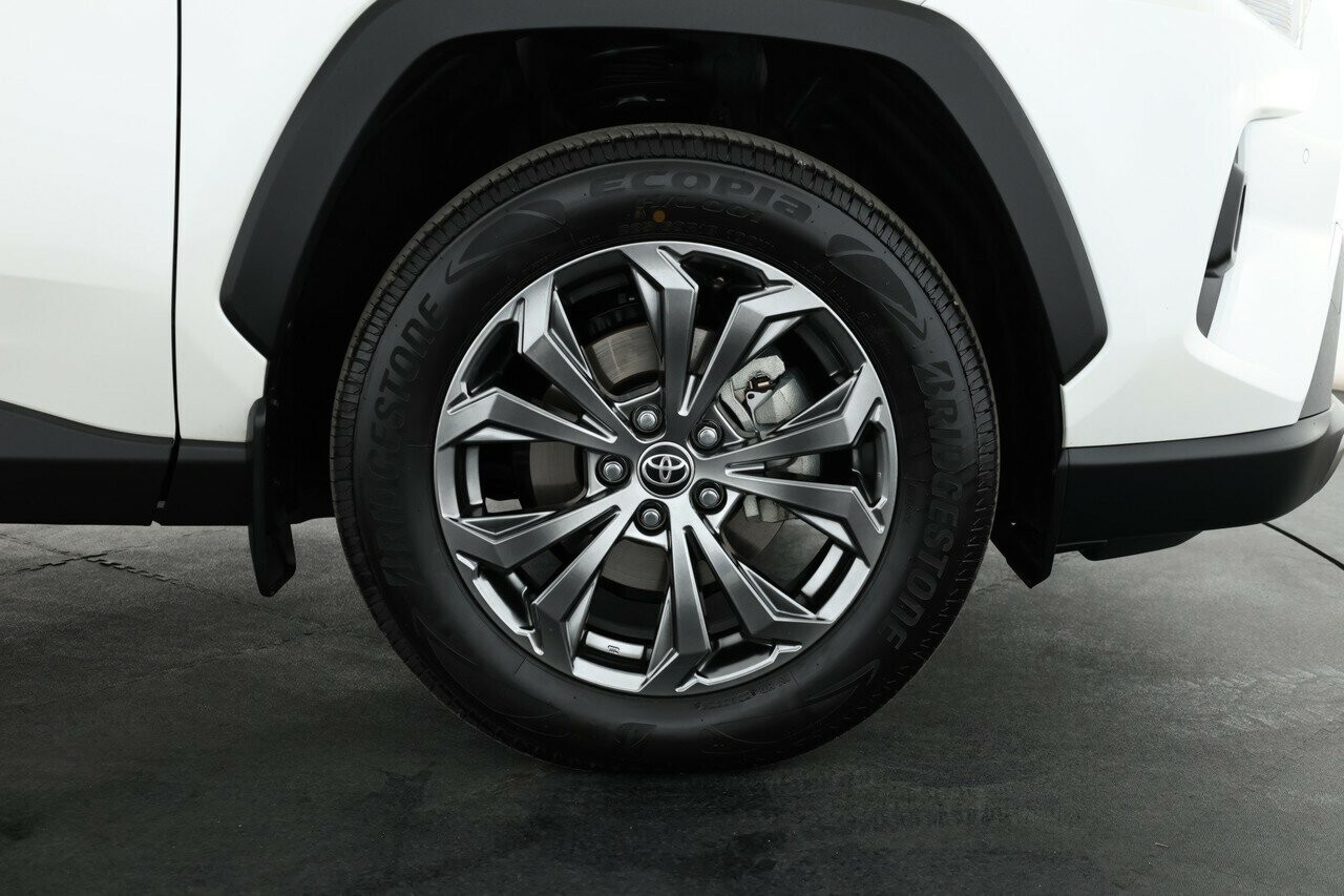 Toyota Rav4 image 3