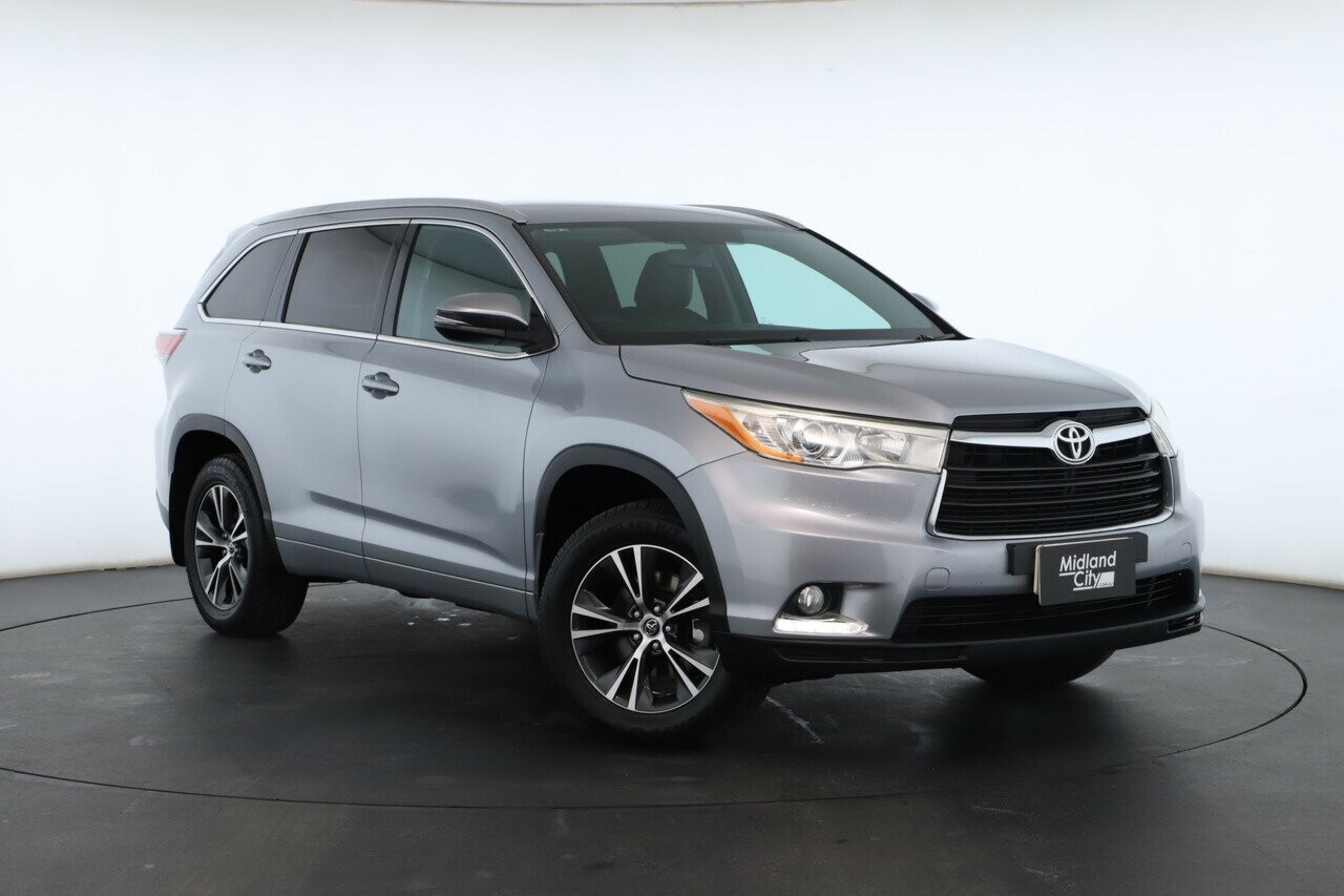 Toyota Kluger image 1