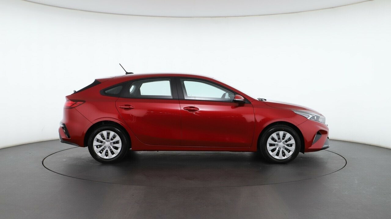 Kia Cerato image 2