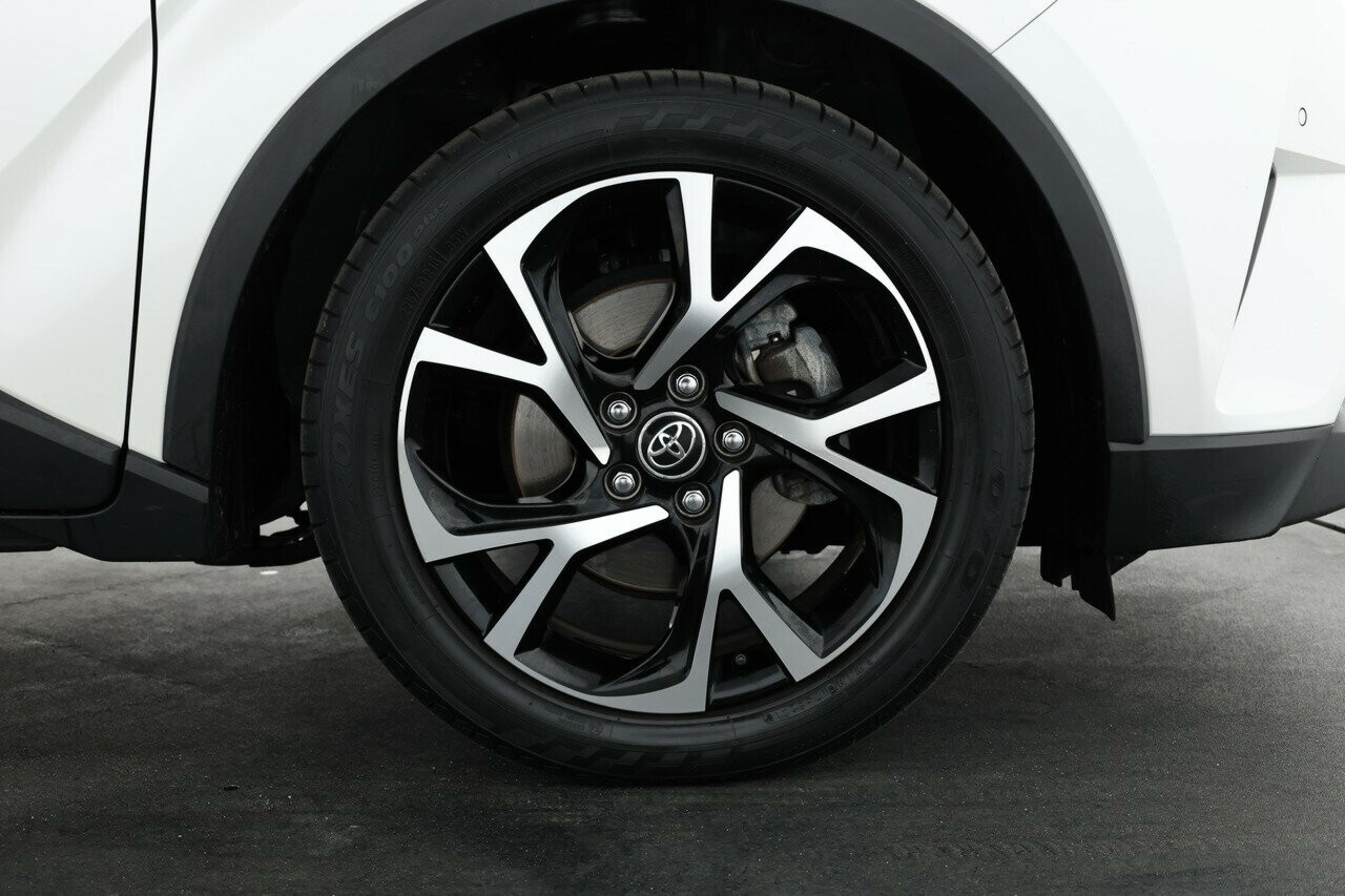 Toyota C-hr image 3