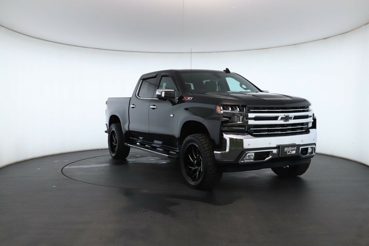 Chevrolet Silverado image 4