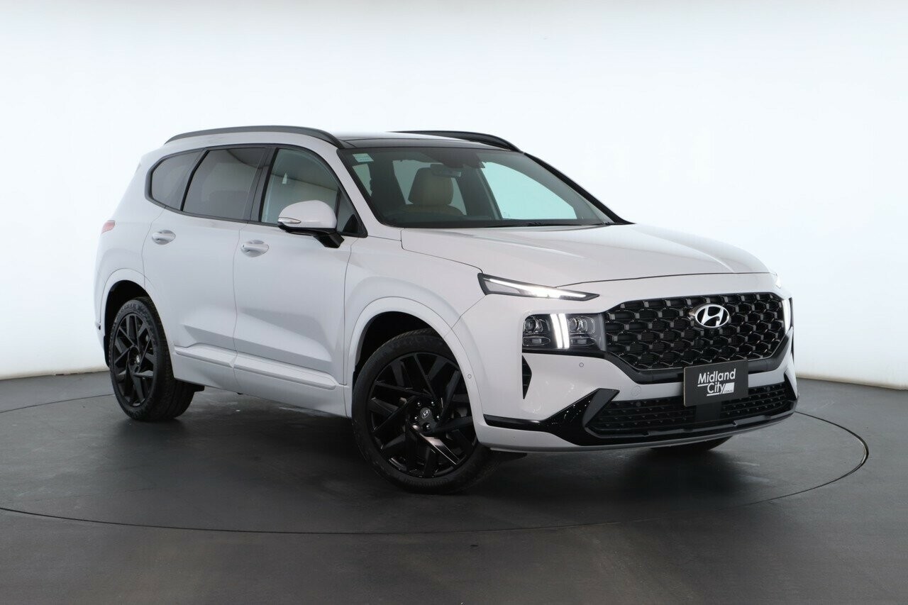 Hyundai Santa Fe image 1