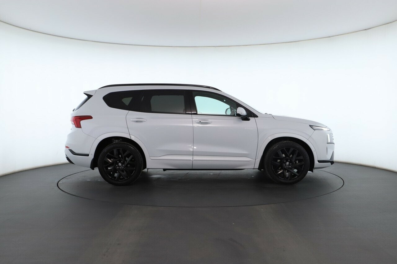 Hyundai Santa Fe image 2