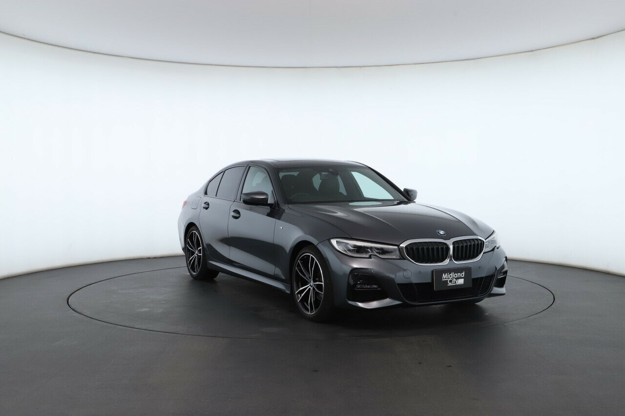 BMW 3 Series image 3