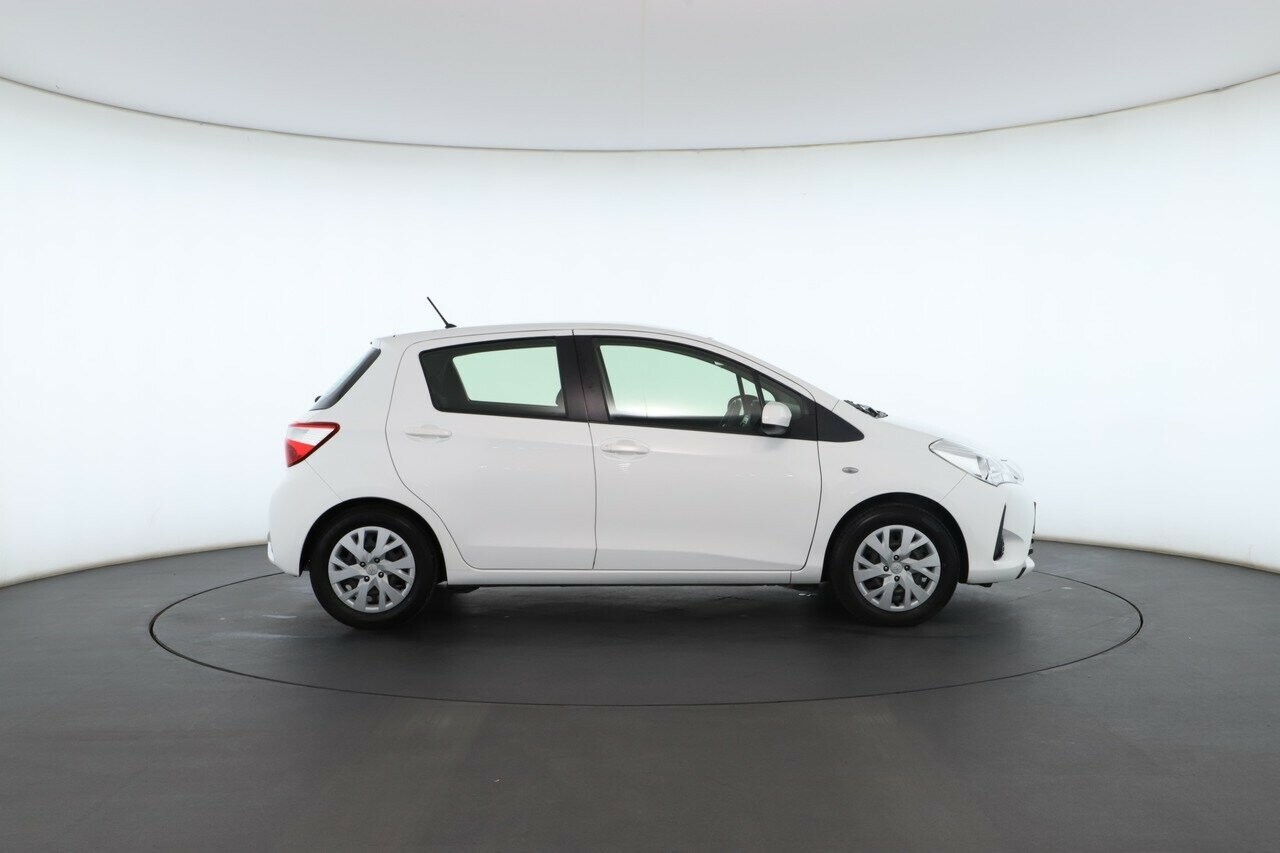 Toyota Yaris image 2