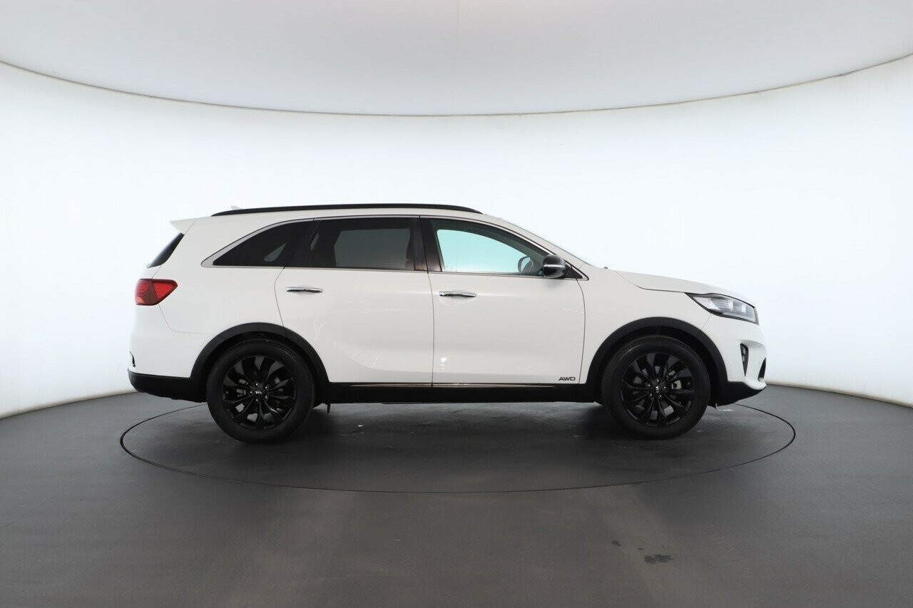 Kia Sorento image 2