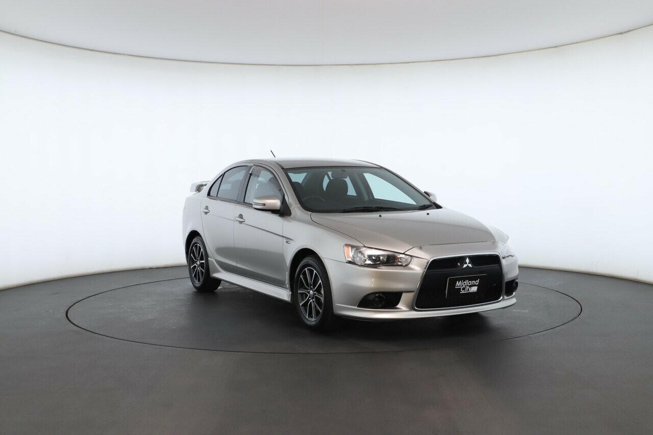 Mitsubishi Lancer image 4