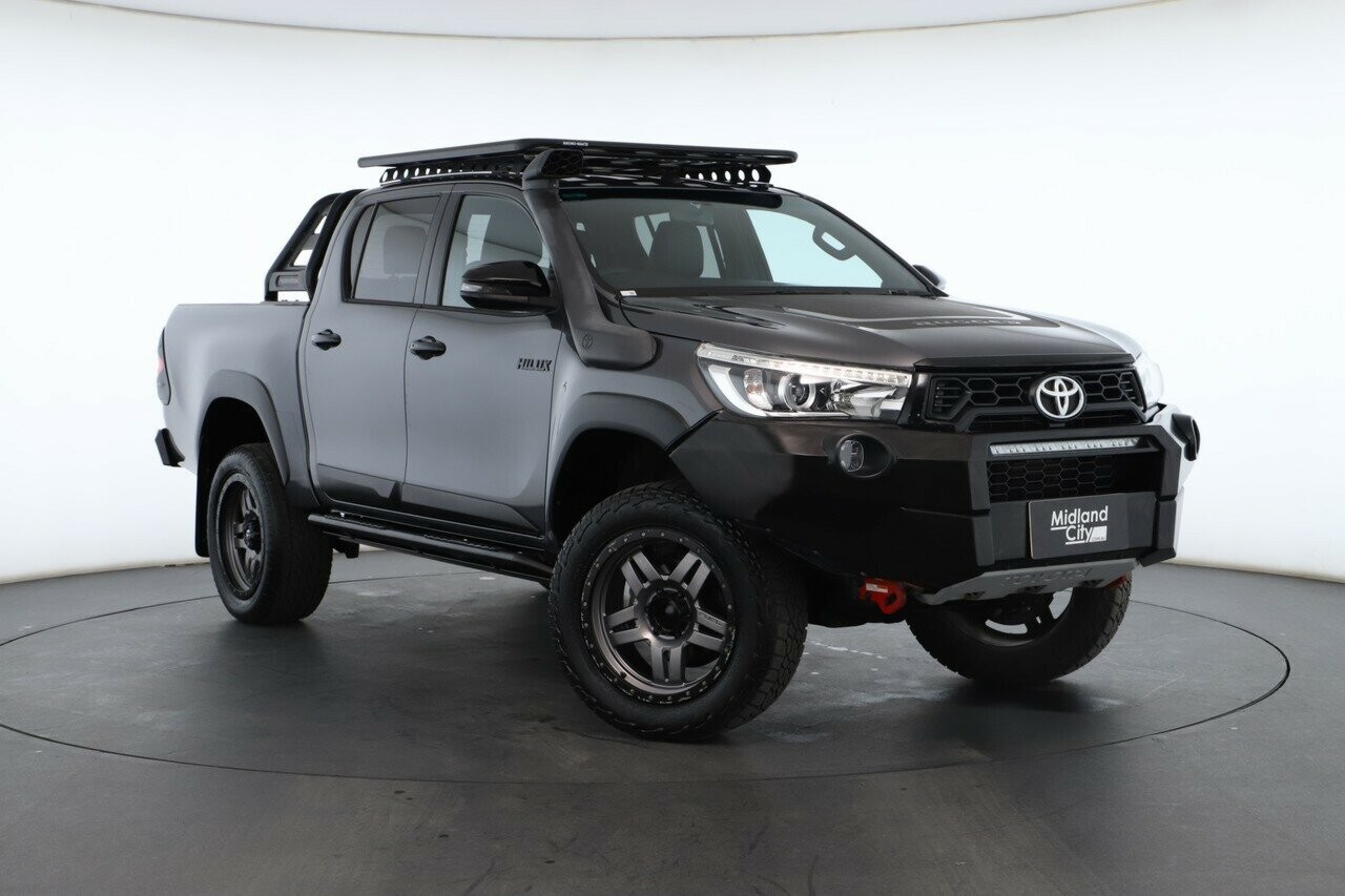 Toyota Hilux image 1