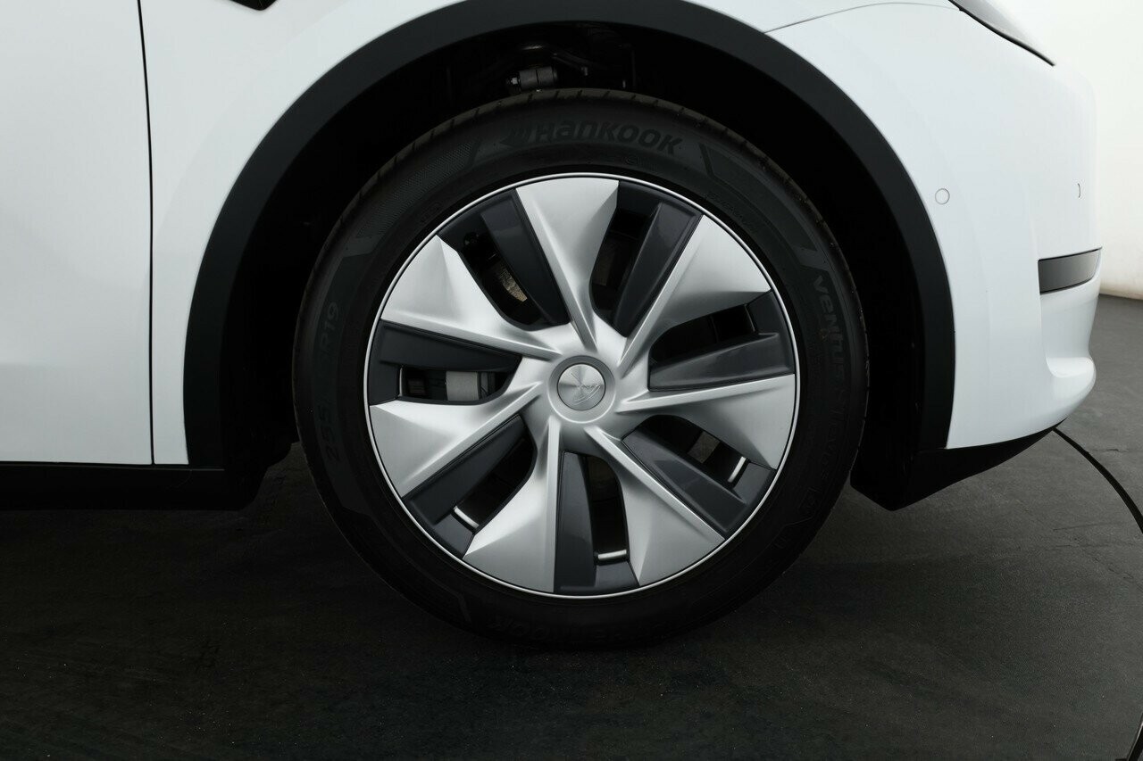 Tesla Model Y image 3