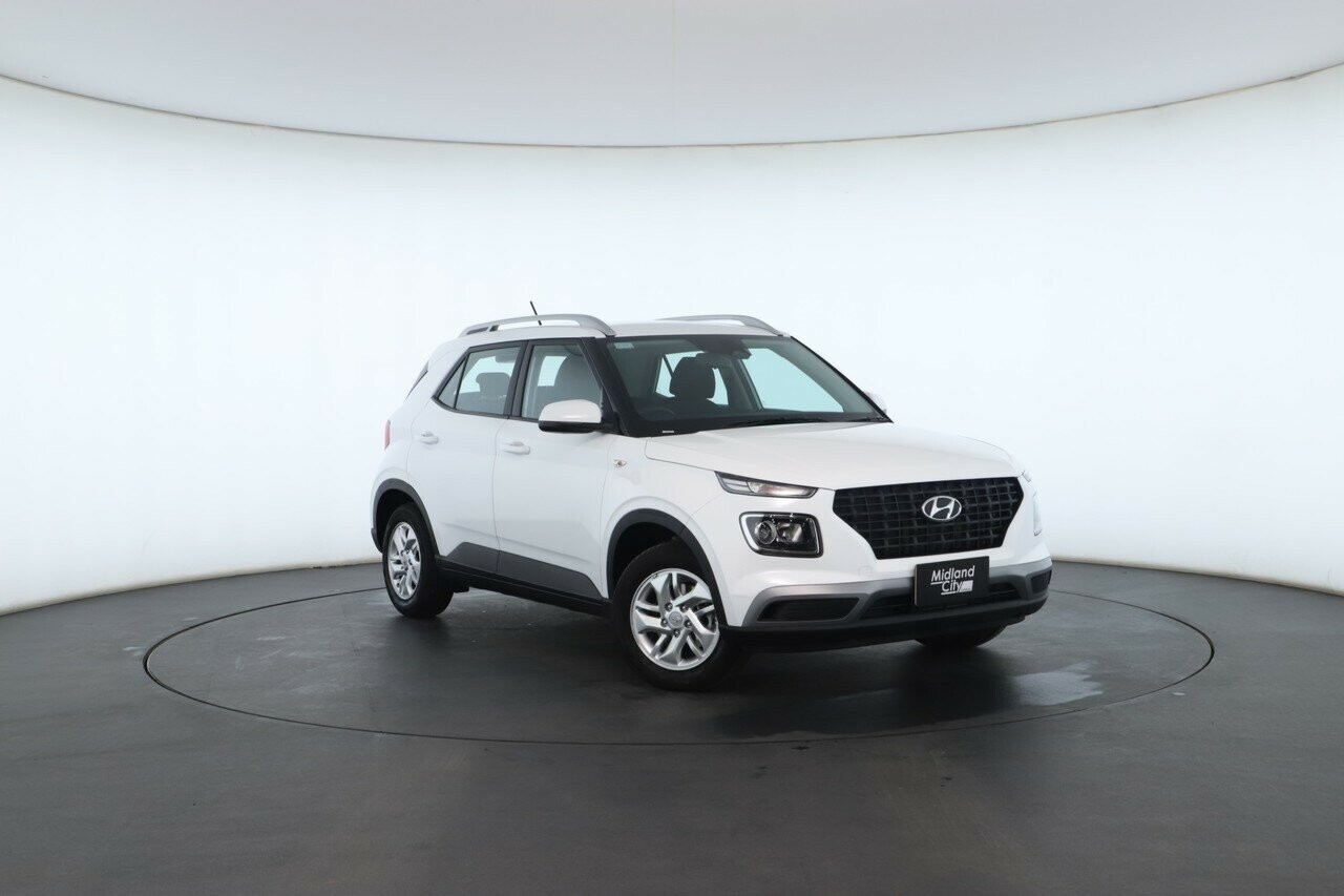 Hyundai Venue image 1