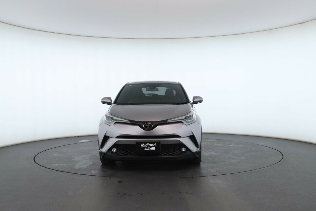 Toyota C-hr image 4