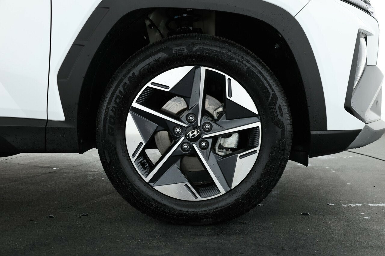 Hyundai Tucson image 3